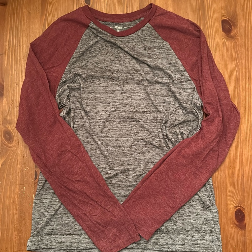 Men’s Baseball Style Long Sleeve